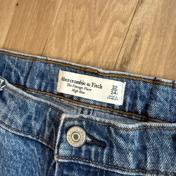 Abercrombie and Fitch Womens Blue Denim High-Rise Vintage Flare Jeans Slit Hem S - Picture 3 of 9